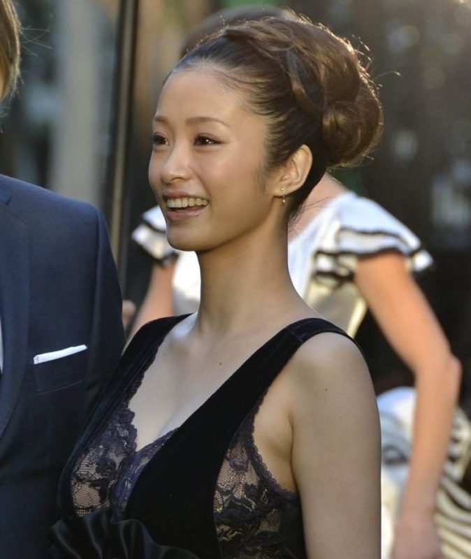 上戸彩のスリーサイズとカップ数と産後の変化