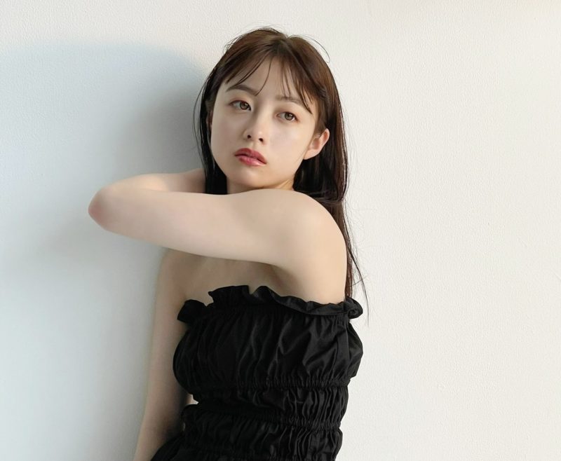 橋本環奈は何カップ?気になるカップ数とバストサイズの真相とは