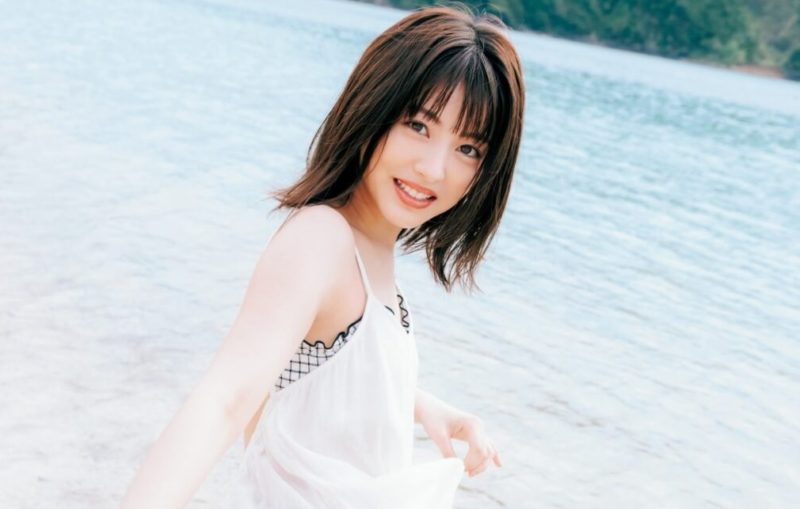 浜辺美波のスリーサイズやカップ数以外の噂と経歴