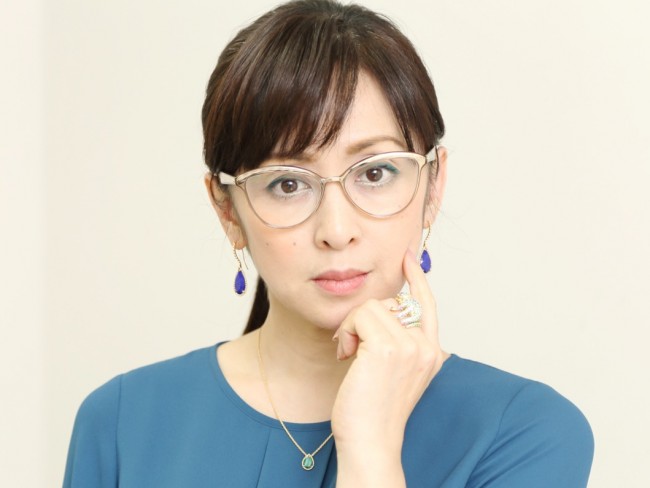 斉藤由貴の元夫の職業と信仰心